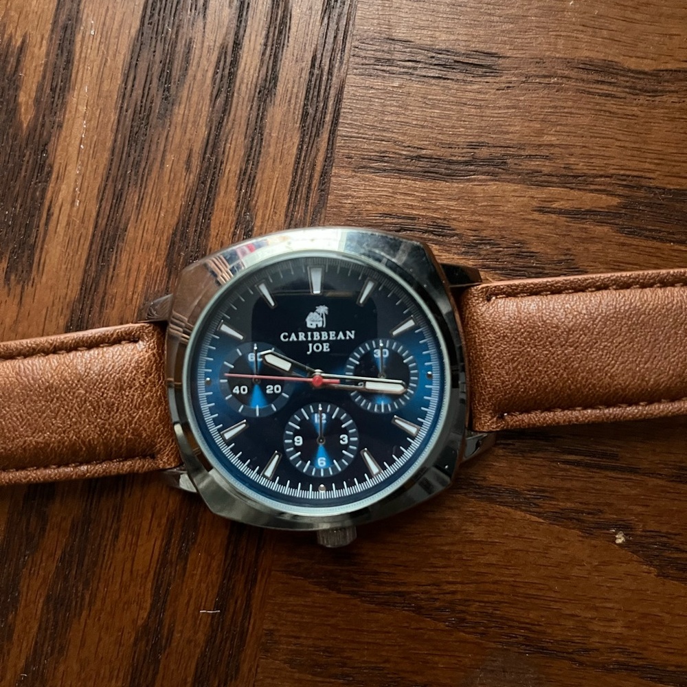 Watch - Picture 4 of 4